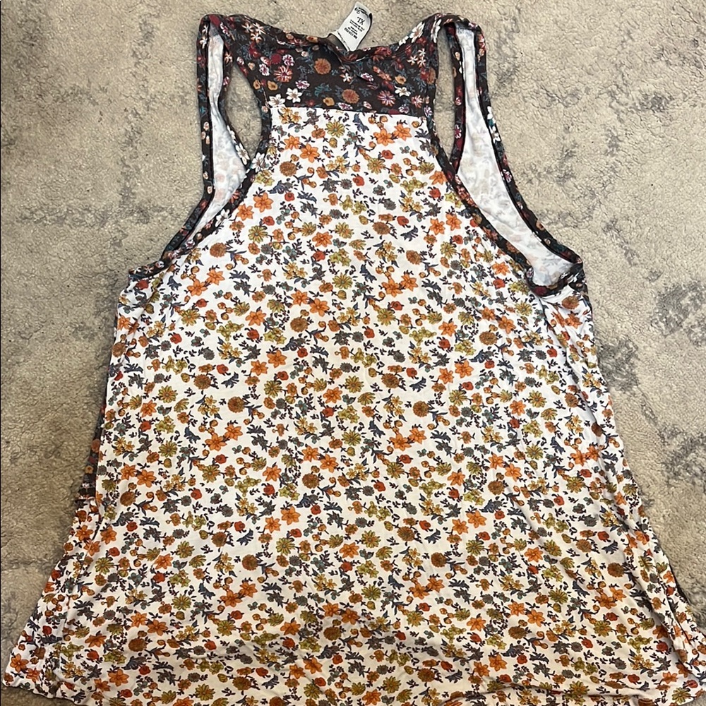 American Rag Tank - Picture 3 of 3
